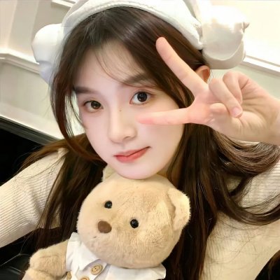 差点在迷宫深处被信任的伙伴杀掉，但靠着天赐技能“无限扭蛋”获得等级9999的伙伴，我要向前队友和世界展开复仇“给他们好看！”